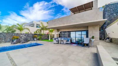 House on Calle Luxemburgo photo 3