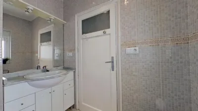Piso en venta en Calle Raza La, La Palmera-Reina Mercedes (Distrito Bellavista-La Palmera. Sevilla Capital) de 370.000 €