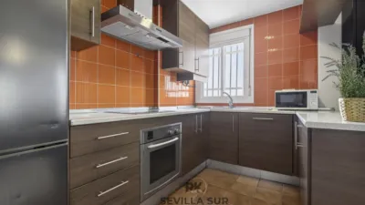 Piso en venta en Calle Guadalbullón, Pineda-Pedro Salvador (Distrito Bellavista-La Palmera. Sevilla Capital) de 235.000 €