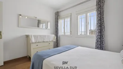 Piso en venta en Calle Guadalbullón, Pineda-Pedro Salvador (Distrito Bellavista-La Palmera. Sevilla Capital) de 235.000 €