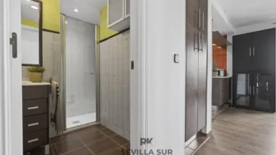 Piso en venta en Calle Guadalbullón, Pineda-Pedro Salvador (Distrito Bellavista-La Palmera. Sevilla Capital) de 235.000 €