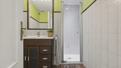 Piso en venta en Calle Guadalbullón, Pineda-Pedro Salvador (Distrito Bellavista-La Palmera. Sevilla Capital) de 235.000 €