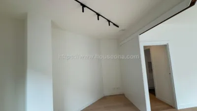 Apartment on Calle de Rodríguez Arias photo 21
