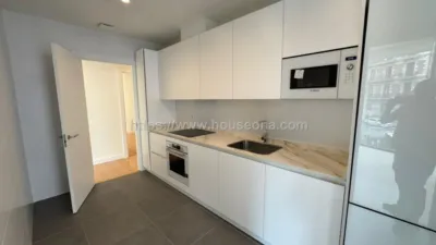 Apartment on Calle de Rodríguez Arias photo 25