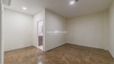 Piso en venta en Calle de Fernando Primo de Rivera, cerca de Calle Calvo Sotelo, Salamanca-Uruguay-Las Mimosas (Distrito Centro-Ifara. Santa Cruz de Tenerife Capital) de 250.000 €