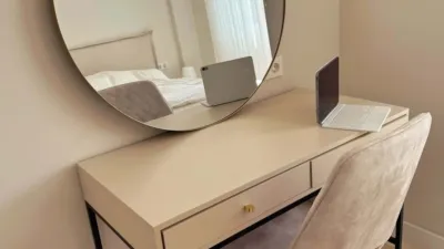 Piso en alquiler en Calle Ur Arroyo Las Cañas 8 Es:6 Pl:01 Pt:02 29680 Estep, Número 8, Selwo (Estepona) de 3.000 €<span>/mes</span>