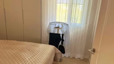 Piso en alquiler en Calle Ur Arroyo Las Cañas 8 Es:6 Pl:01 Pt:02 29680 Estep, Número 8, Selwo (Estepona) de 3.000 €<span>/mes</span>