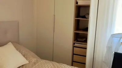 Piso en alquiler en Calle Ur Arroyo Las Cañas 8 Es:6 Pl:01 Pt:02 29680 Estep, Número 8, Selwo (Estepona) de 3.000 €<span>/mes</span>