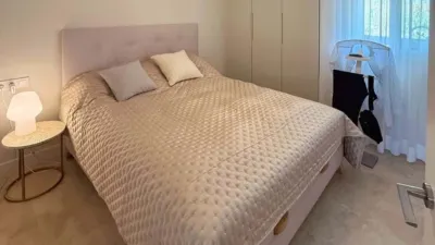 Piso en alquiler en Calle Ur Arroyo Las Cañas 8 Es:6 Pl:01 Pt:02 29680 Estep, Número 8, Selwo (Estepona) de 3.000 €<span>/mes</span>