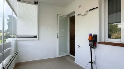 Piso en alquiler en Calle Ur Arroyo Las Cañas 8 Es:6 Pl:01 Pt:02 29680 Estep, Número 8, Selwo (Estepona) de 3.000 €<span>/mes</span>