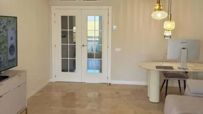 Piso en alquiler en Calle Ur Arroyo Las Cañas 8 Es:6 Pl:01 Pt:02 29680 Estep, Número 8, Selwo (Estepona) de 3.000 €<span>/mes</span>