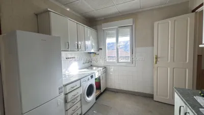 Duplex on Blas de Otero Street photo 8