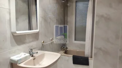 Apartment on Luis Cernuda Street photo 25