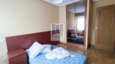 Apartment on Luis Cernuda Street photo 5