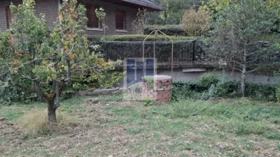 House on Valdenoceda Street photo 37