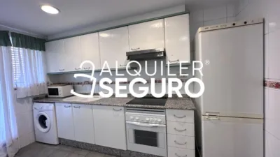 Piso en alquiler en Benicalap - Imagen 3