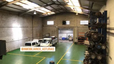 Nave industrial en venta en Granda-Tiñana-Hevia, Granda-Tiñana-Hevia (Siero) de 550.000 €