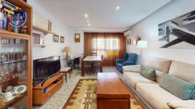 Piso en venta en Calle de Tirant lo Blanc, En Corts (Distrito Quatre Carreres. València Capital) de 249.000 €