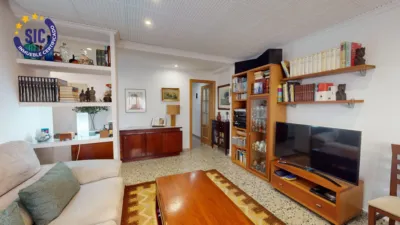 Piso en venta en Calle de Tirant lo Blanc, En Corts (Distrito Quatre Carreres. València Capital) de 249.000 €