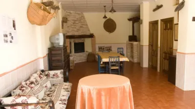 Chalet in Elche de La Sierra photo 9