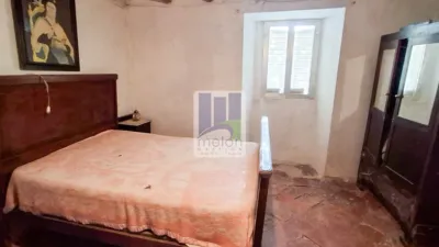 House on Calle Mansilla de Burgos photo 6