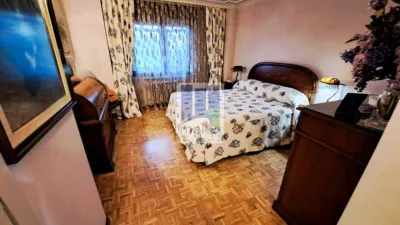 Flat on Calle de Vitoria photo 2