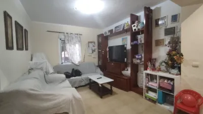 Apartment in Barrio León-El Tardón-Blas Infante photo 16