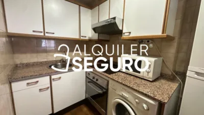 Piso en alquiler en Ciutat Vella - Imagen 3