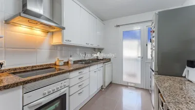 Apartamento en Avenida Amsterdam photo 12