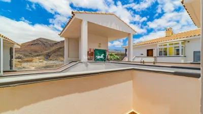 Top-floor apartment on Calle General Tf-655 photo 6