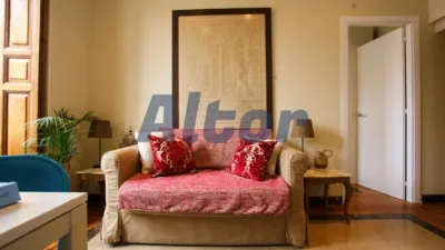 Piso en alquiler en Centro - Imagen 2