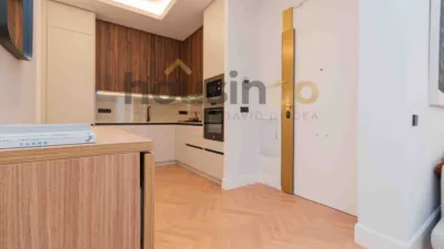 Apartment in Salamanca District photo 11