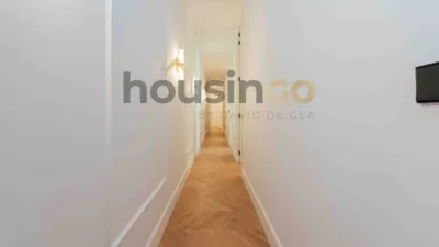 Apartment in Salamanca District photo 16