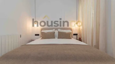 Apartment in Salamanca District photo 25