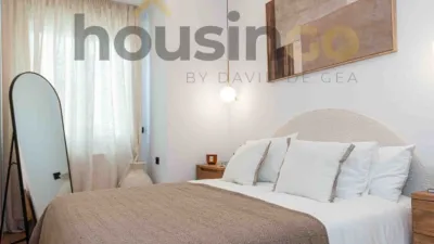 Apartment in Salamanca District photo 41