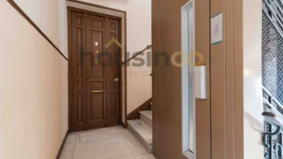 Apartment in Salamanca District photo 42