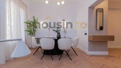 Apartment in Salamanca District photo 5