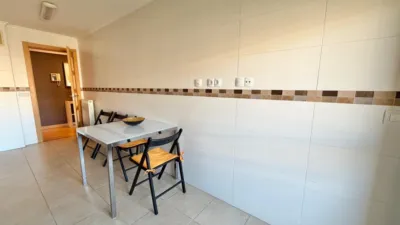 Piso en alquiler en Calle Pq Lirios los, La Portalada-Varea (Logroño) de 940 €<span>/mes</span>