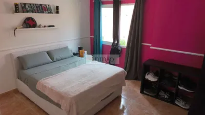 Semi-detached chalet on Calle Galicia photo 4