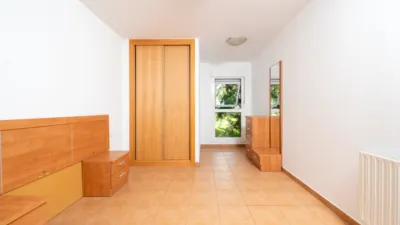Apartment in San Cibrao Das Viñas (Capital) photo 11