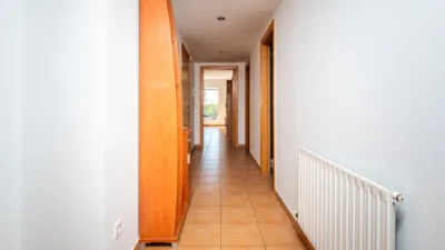 Apartment in San Cibrao Das Viñas (Capital) photo 13