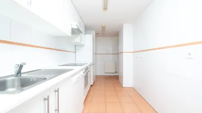 Apartment in San Cibrao Das Viñas (Capital) photo 16