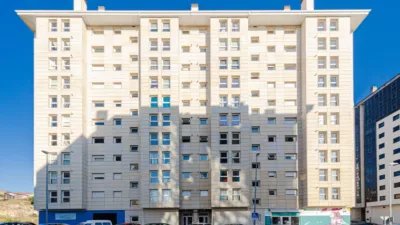 Apartment in San Cibrao Das Viñas (Capital) photo 21