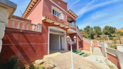 Chalet in Castellet i la Gornal photo 3