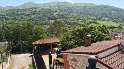 Casa en Pola de Lena photo 3