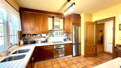 House in Cercano A Cambre/ Surroundings of Cecebre-Abegondo Reservoir photo 11