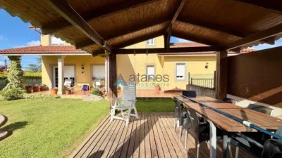 House in Cercano A Cambre/ Surroundings of Cecebre-Abegondo Reservoir photo 32