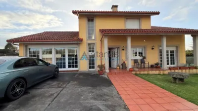 House in Cercano A Cambre/ Surroundings of Cecebre-Abegondo Reservoir photo 41