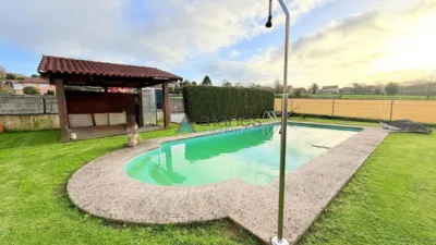 House in Cercano A Cambre/ Surroundings of Cecebre-Abegondo Reservoir photo 44