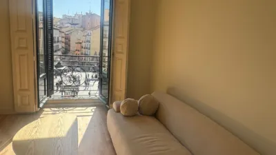 Piso en alquiler en Plaza de Isabel II - Imagen 4